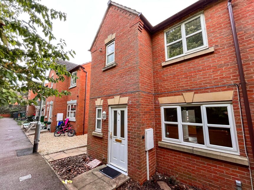 Main image of 3 bedroom End Terrace House to rent, Bates Close, Loughborough, Leicestershire, LE11