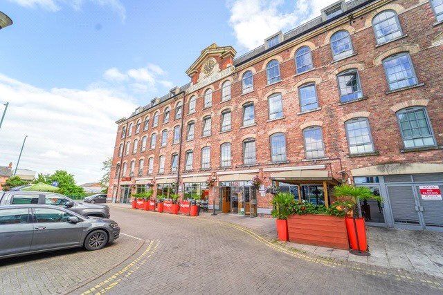 Main image of 1 bedroom  Flat for sale, Queens Road, Nottingham, Nottinghamshire, NG2