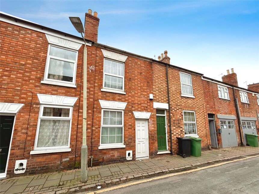 Main image of 2 bedroom Mid Terrace House for sale, Albert Street, Loughborough, Leicestershire, LE11