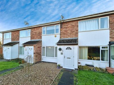 Newbold Close, 2 bedroom Mid Terrace House for sale, £210,000