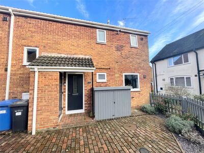 Oulton Road, 3 bedroom End Terrace House for sale, £240,000