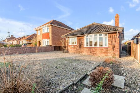 St. Williams Way, 3 bedroom Detached Bungalow for sale, £375,000