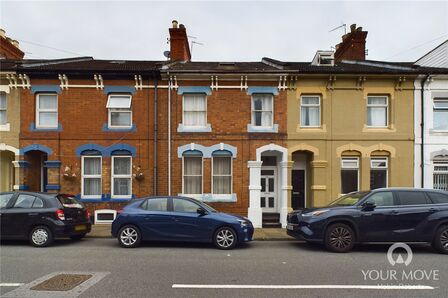 6 bedroom Mid Terrace House for sale