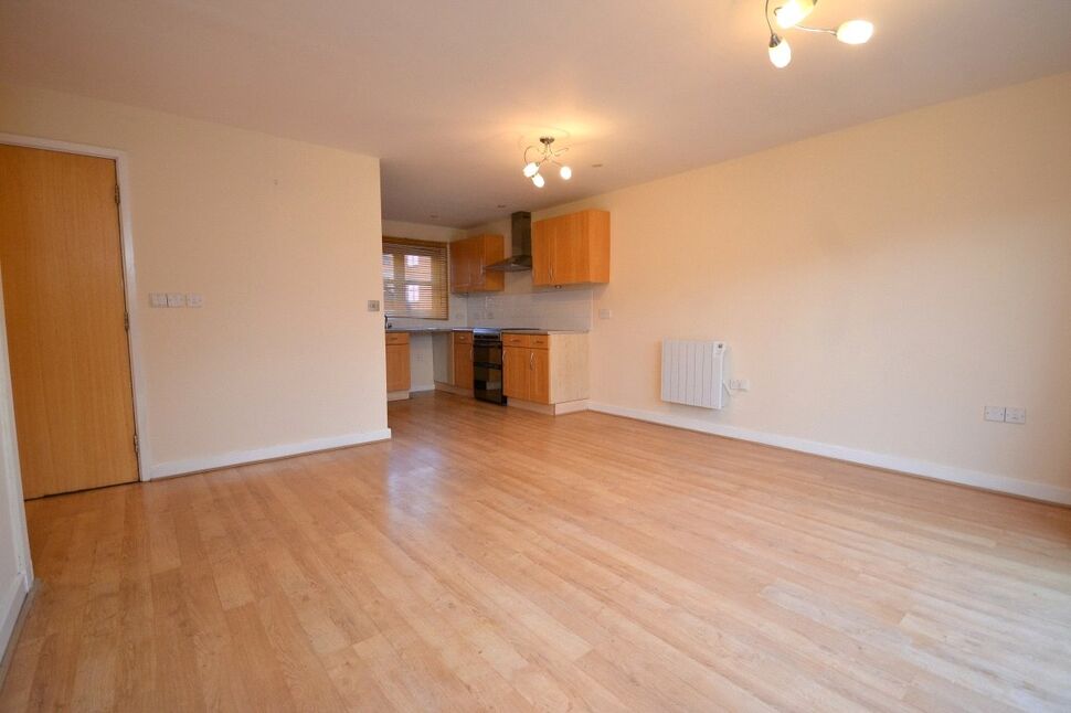 2 bedroom  Flat to rent