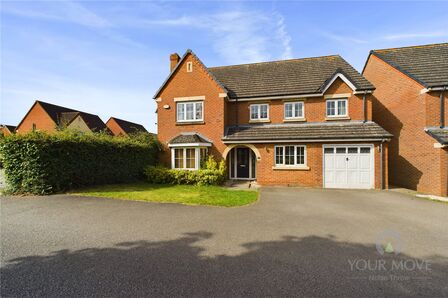 4 bedroom Detached House to rent