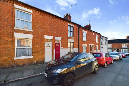 Lower Adelaide Street, 2 bedroom Mid Terrace House to rent, £1,100 pcm