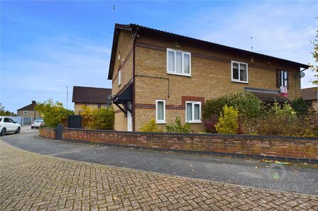 2 bedroom End Terrace House for sale