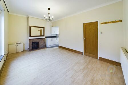 2 bedroom  Flat to rent