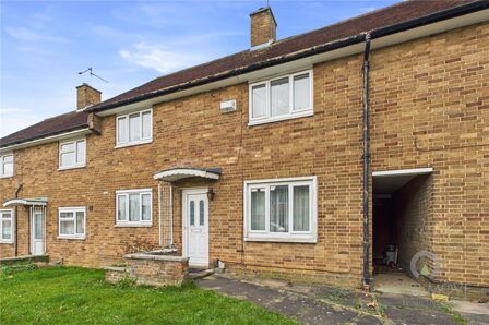 Nene Walk, 2 bedroom Mid Terrace House for sale, £210,000