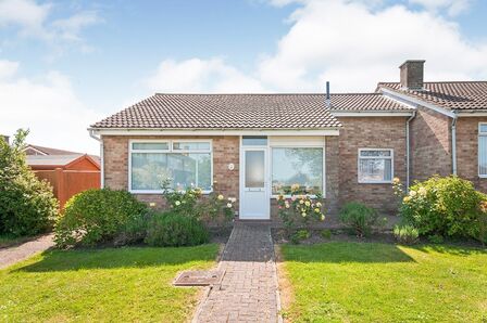 Anderida Road, 2 bedroom Semi Detached Bungalow to rent, £1,295 pcm