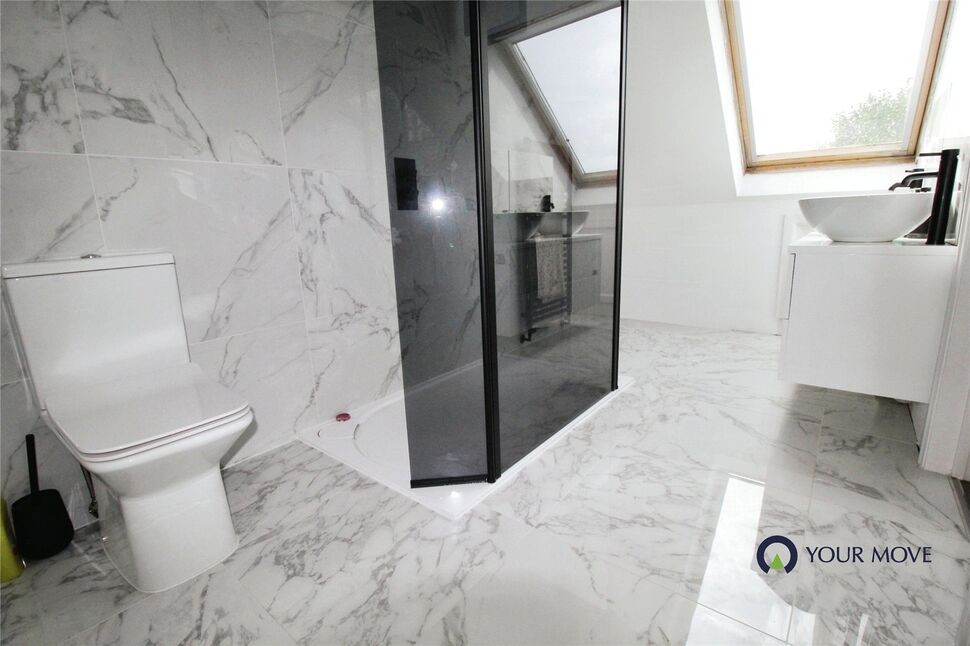 En-Suite Shower Room / WC