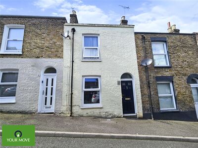 2 bedroom Mid Terrace House for sale