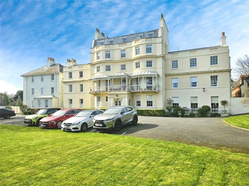 Main image of 2 bedroom  Flat for sale, North Foreland Road, Broadstairs, Kent, CT10