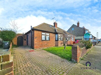 4 bedroom Semi Detached Bungalow for sale