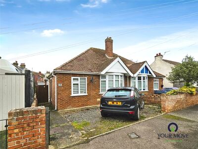 Downs Road, 2 bedroom Semi Detached Bungalow for sale, £280,000