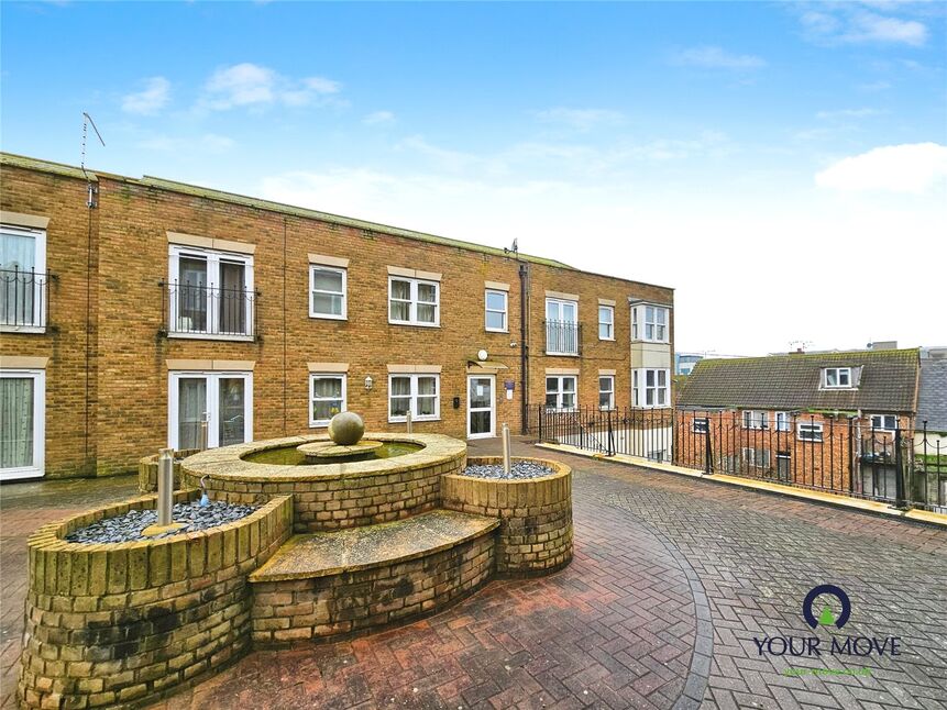 Main image of 2 bedroom  Flat for sale, Victoria Road, Ramsgate, Kent, CT11