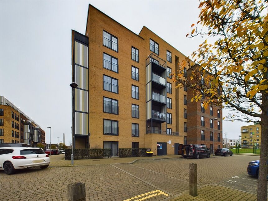 Main image of 1 bedroom  Flat for sale, Maxwell Road, Romford, RM7