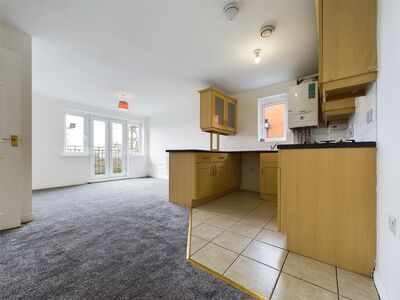 2 bedroom  Flat to rent