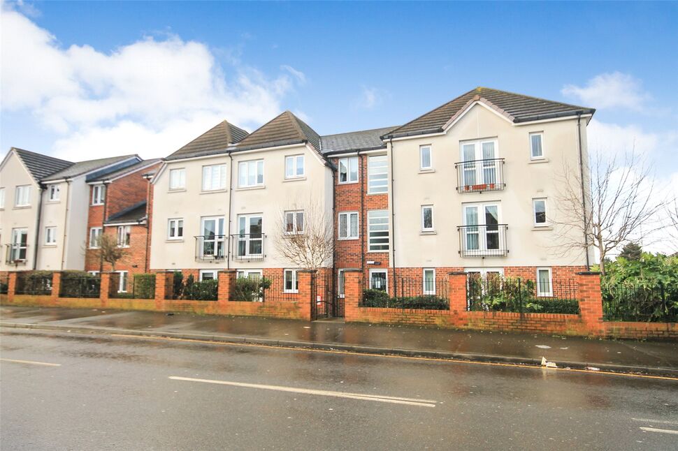 Main image of 1 bedroom  Flat for sale, White Hart Lane, Romford, RM7