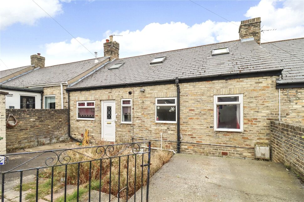 Main image of 2 bedroom Mid Terrace Bungalow for sale, Robert Terrace Cottages, High Spen, Tyne and Wear, NE39