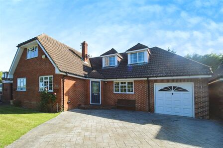 Highsted Valley, 3 bedroom Detached Bungalow for sale, £550,000