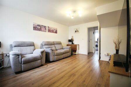 3 bedroom End Terrace House for sale