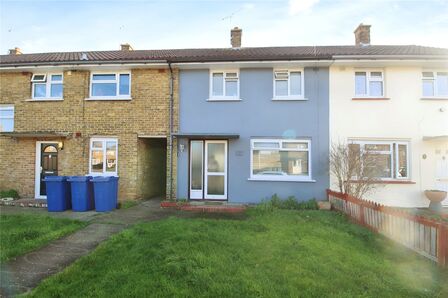 Regis Crescent, 2 bedroom Mid Terrace House for sale, £250,000