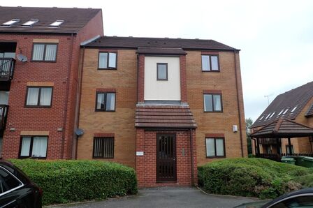 Peter James Court, 1 bedroom  Flat for sale, £99,995