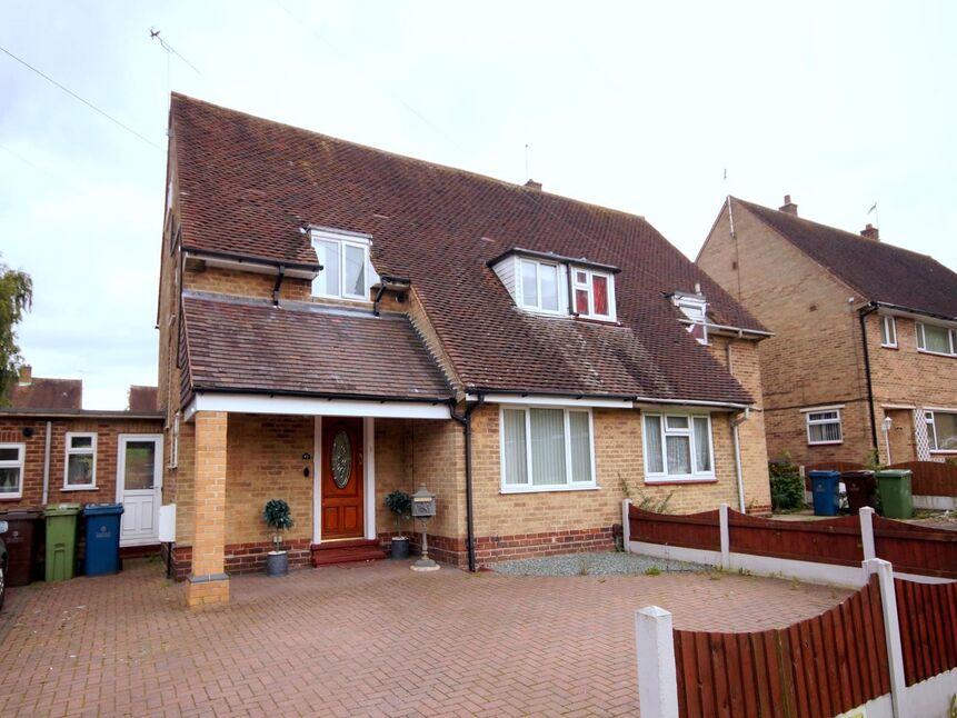 4 bedroom Semi Detached House for sale