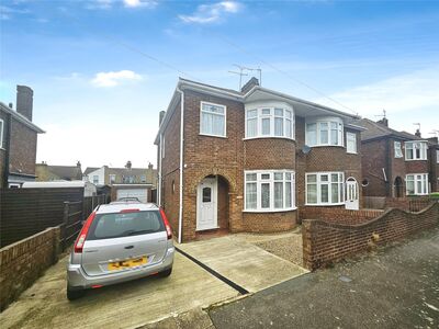 St. Helens Road, 3 bedroom Semi Detached House to rent, £1,500 pcm