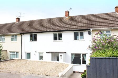 Higher Brook Meadow, 3 bedroom Semi Detached House to rent, £1,150 pcm