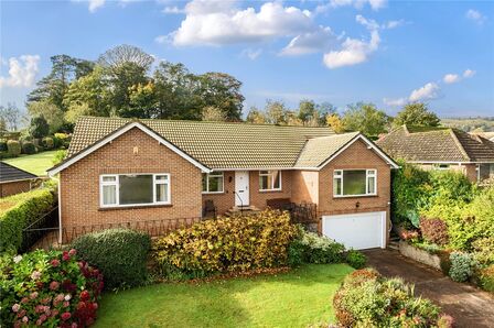 Balfours, 3 bedroom Detached Bungalow for sale, £675,000