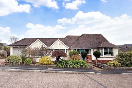 Cotlands, 4 bedroom Detached Bungalow for sale, £950,000