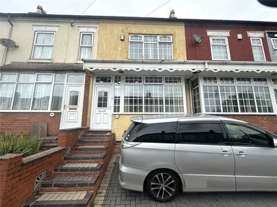 3 bedroom Mid Terrace House for sale