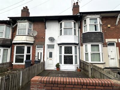 3 bedroom Mid Terrace House for sale