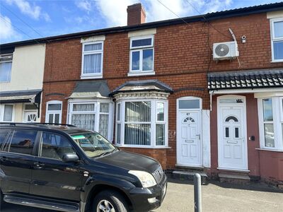 3 bedroom Mid Terrace House for sale