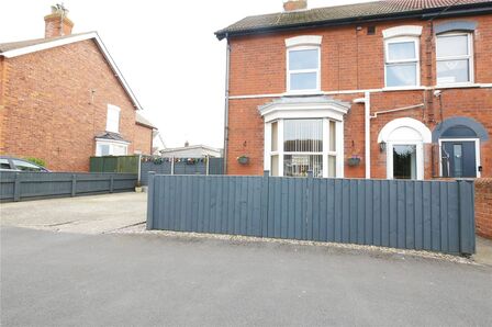 5 bedroom Semi Detached House for sale