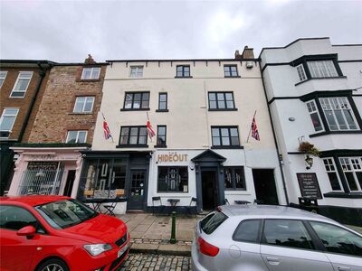 Market Place, 1 bedroom  Flat to rent, £550 pcm