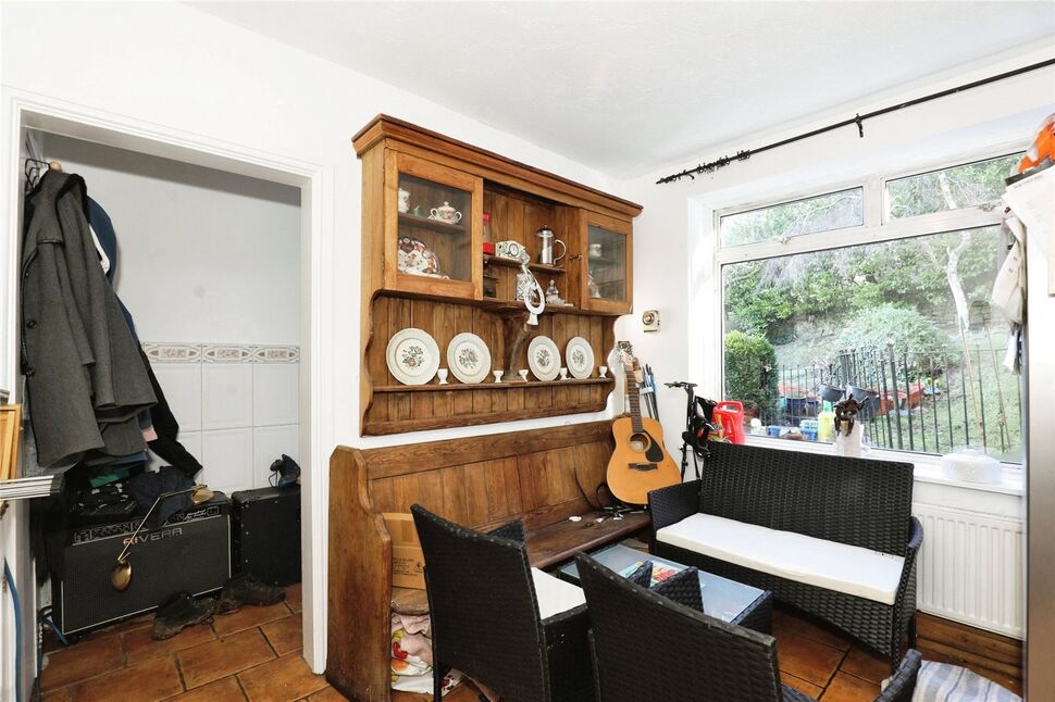 Kitchen / Breakfast Room