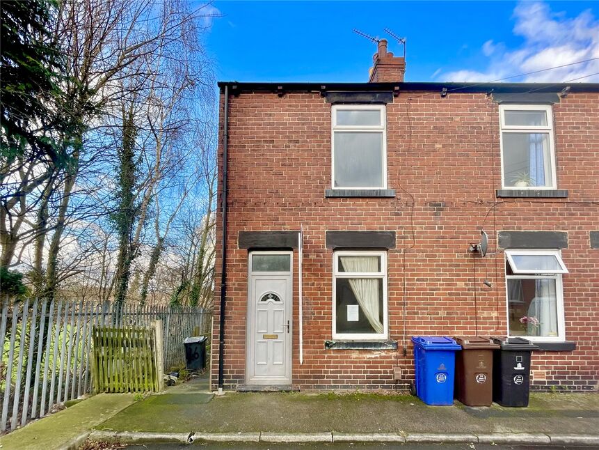 Main image of 2 bedroom End Terrace House for sale, Mount Terrace, Wombwell, South Yorkshire, S73