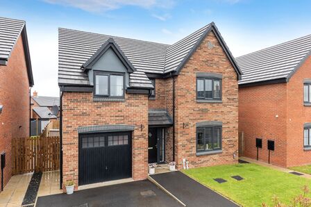 Peregrine Way, 4 bedroom Detached House for sale, £415,000