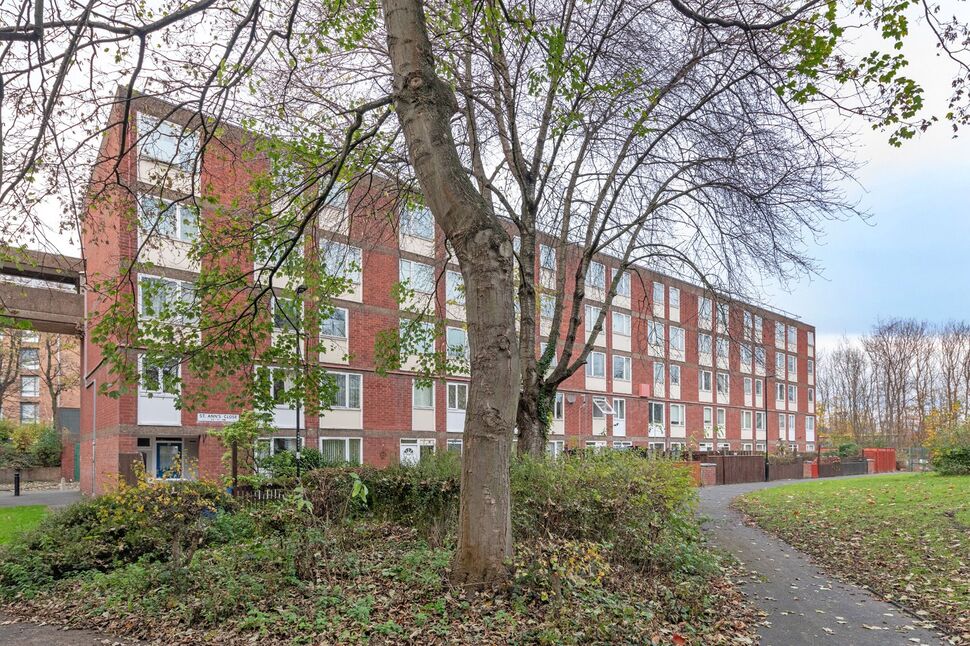 Main image of 2 bedroom  Flat for sale, St. Ann's Close, Newcastle upon Tyne, Tyne and Wear, NE1