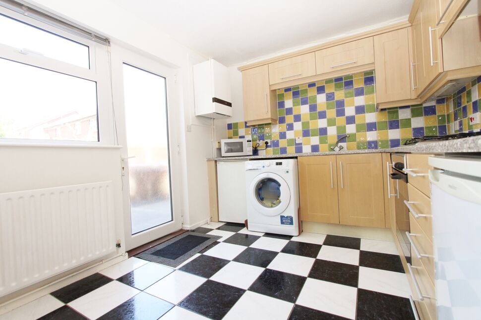 Kitchen / Breakfast Room