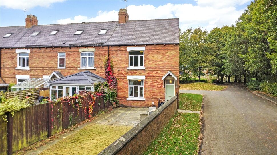 Main image of 2 bedroom End Terrace House for sale, East Bridge Street, Mount Pleasant, Houghton-Le Spring, DH4