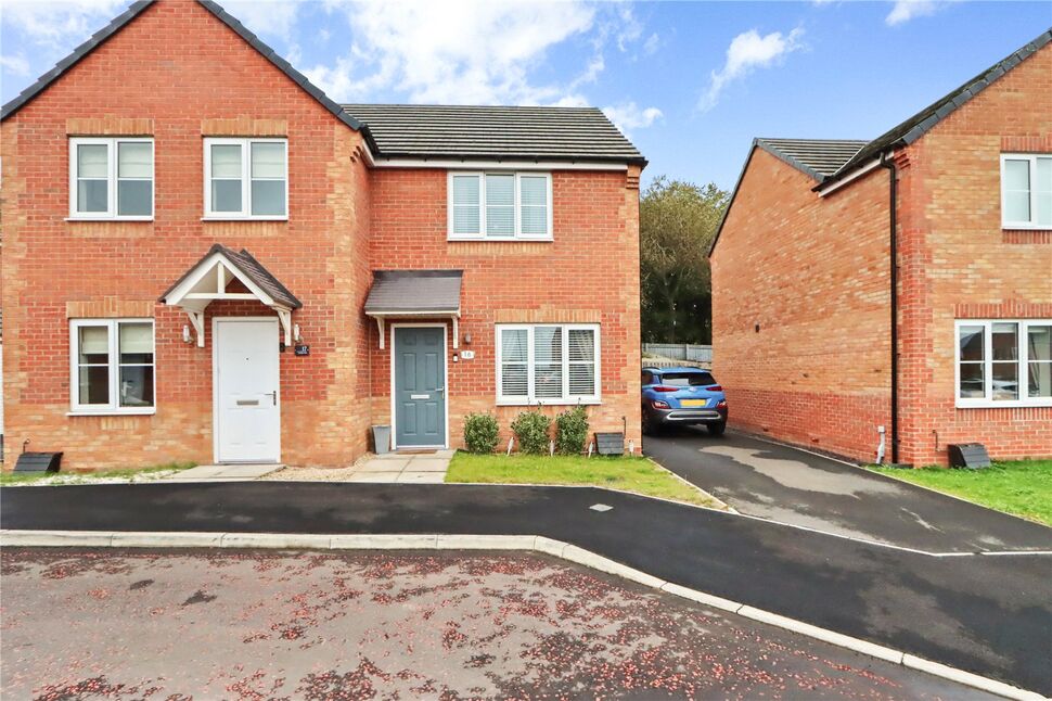 Main image of 2 bedroom Semi Detached House for sale, Cuthbert Park, Birtley, Tyne and Wear, DH3