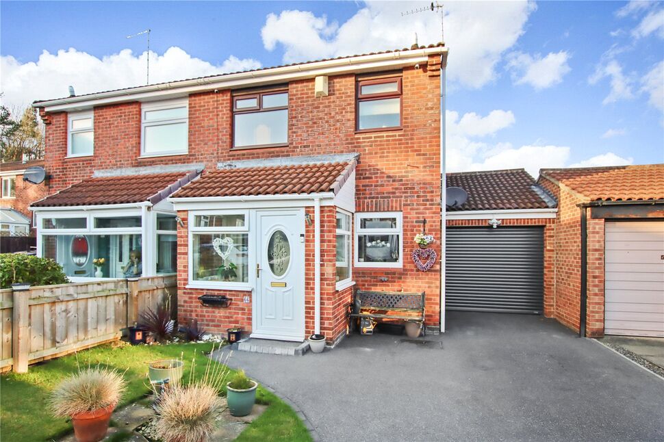 Main image of 2 bedroom Semi Detached House for sale, Helmdon, Washington, Tyne and Wear, NE37