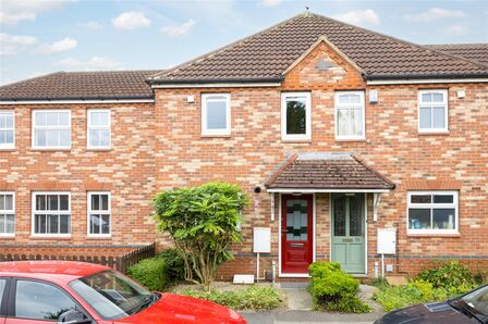 2 bedroom Mid Terrace House for sale