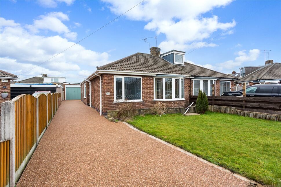 Main image of 3 bedroom Semi Detached Bungalow for sale, Oak Glade, York, North Yorkshire, YO31