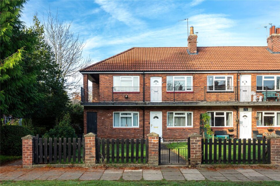 Main image of 2 bedroom  Flat for sale, Beech Avenue, York, North Yorkshire, YO24