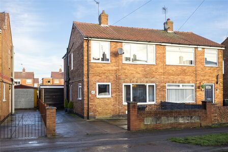 Highthorn Road, 4 bedroom Semi Detached House for sale, £350,000